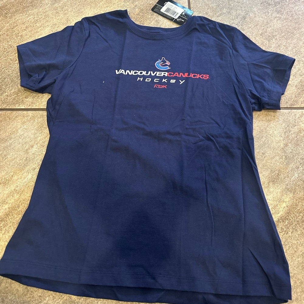 Vancouver Canucks Navy T-Shirt